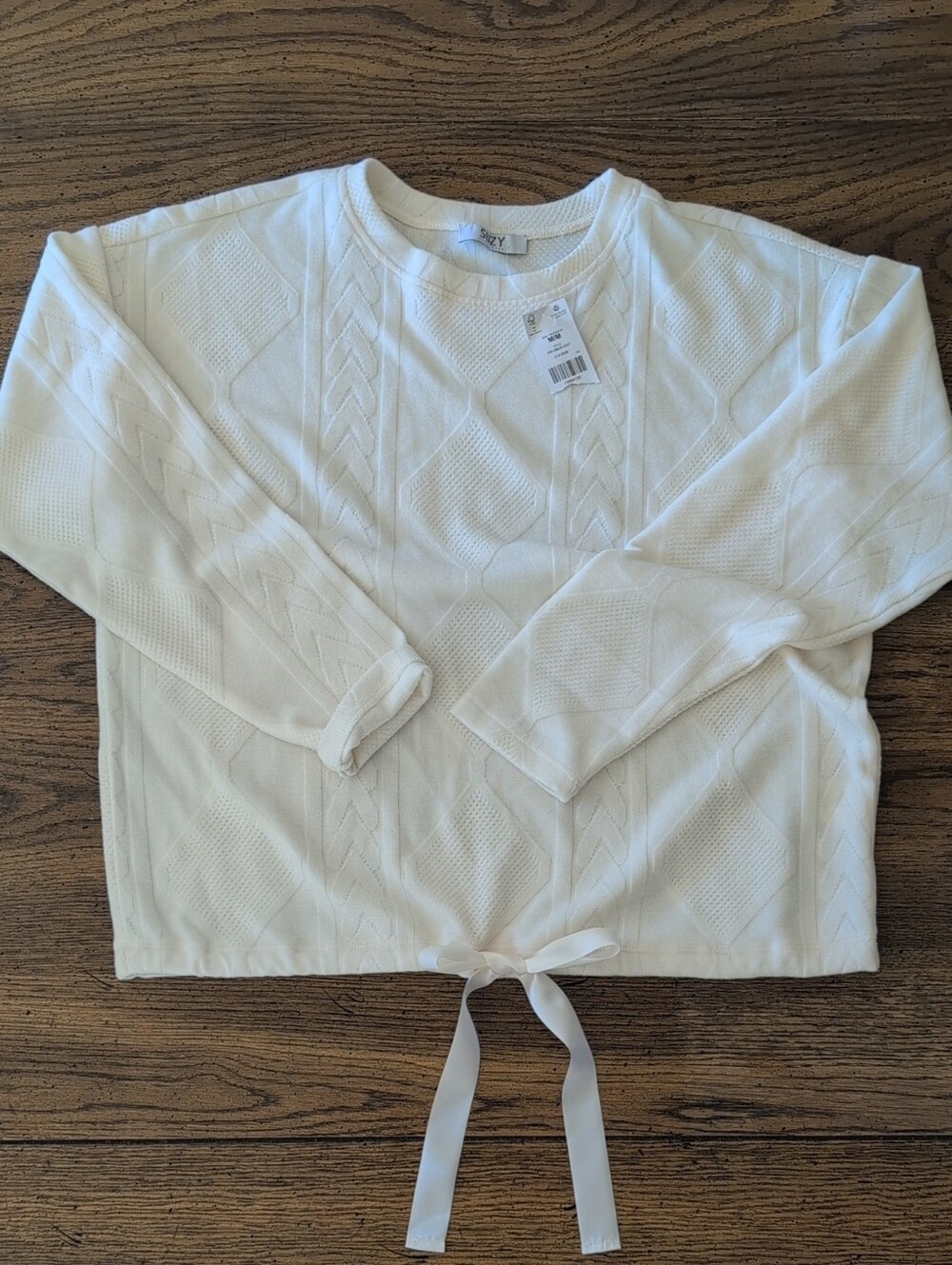 Suzy Shier Ivory Crewneck Tie-Hem Cable Knit Sweater